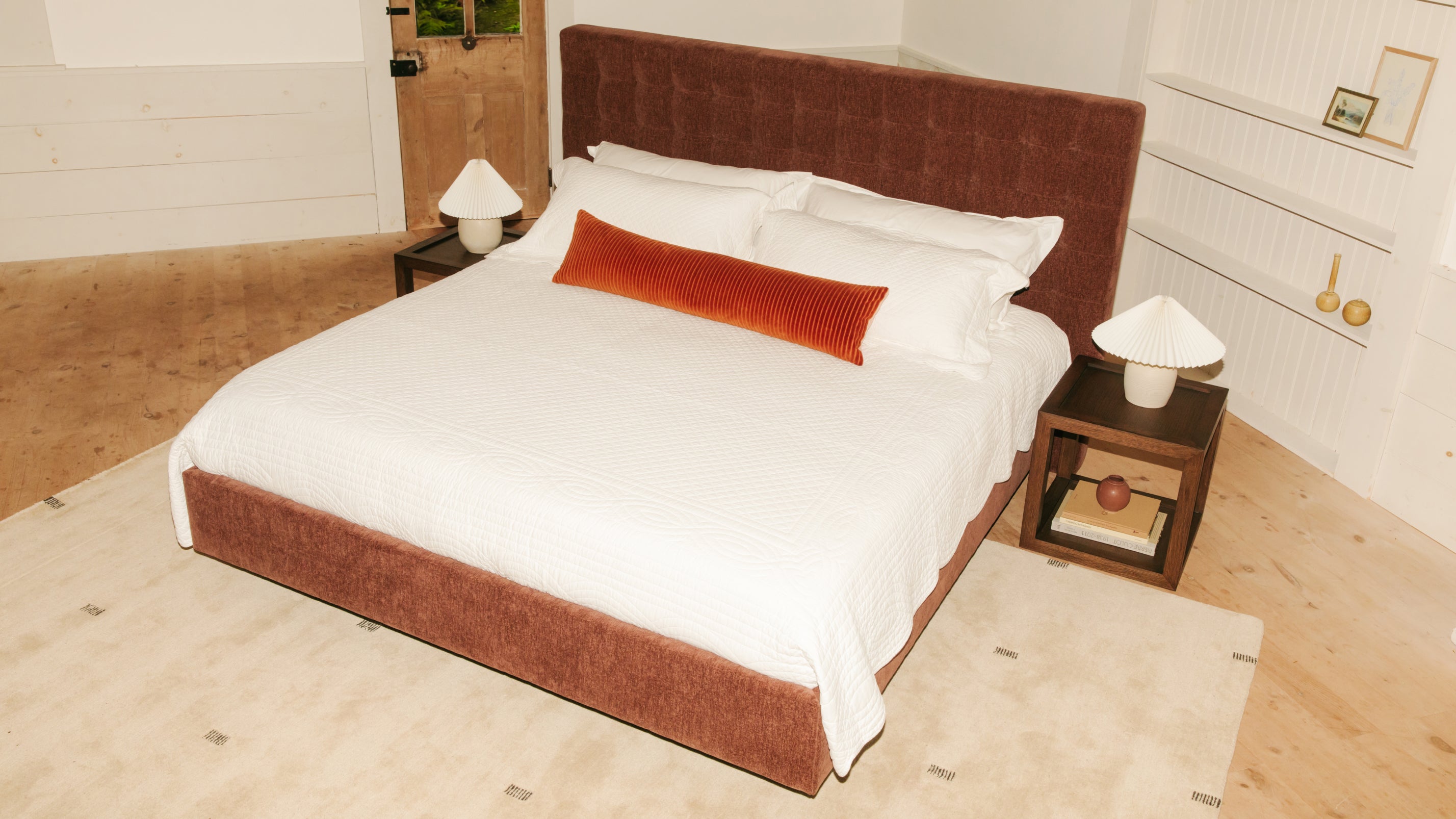 Court Queen Bed, Toffee