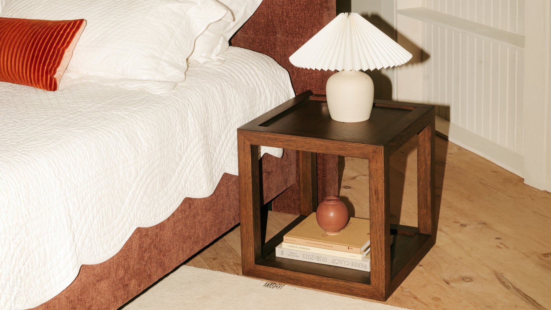 Beam Side Table, Dark Brown Oak_image