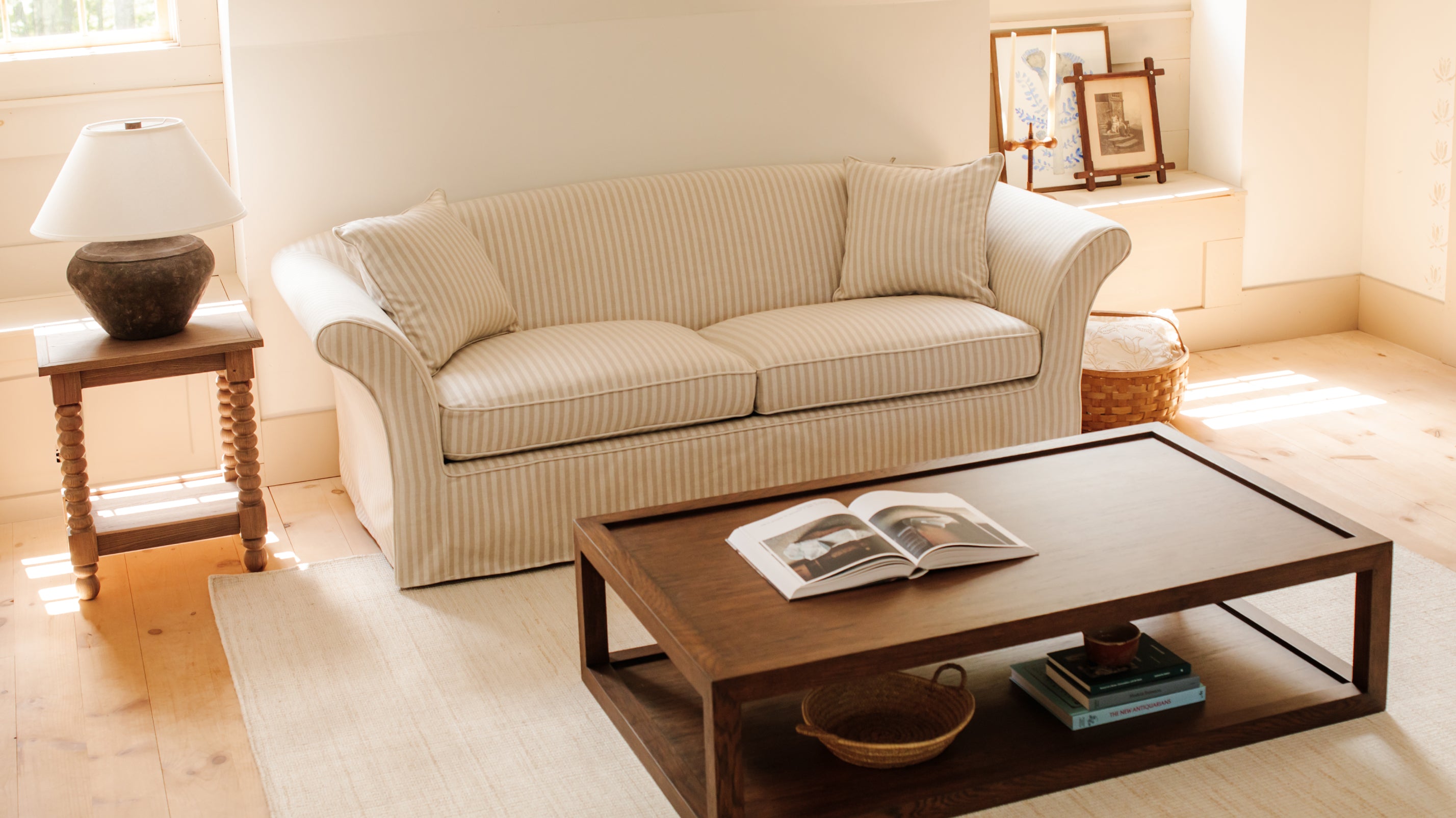 Blume Sofa, 2 Seater, Nomad Snow