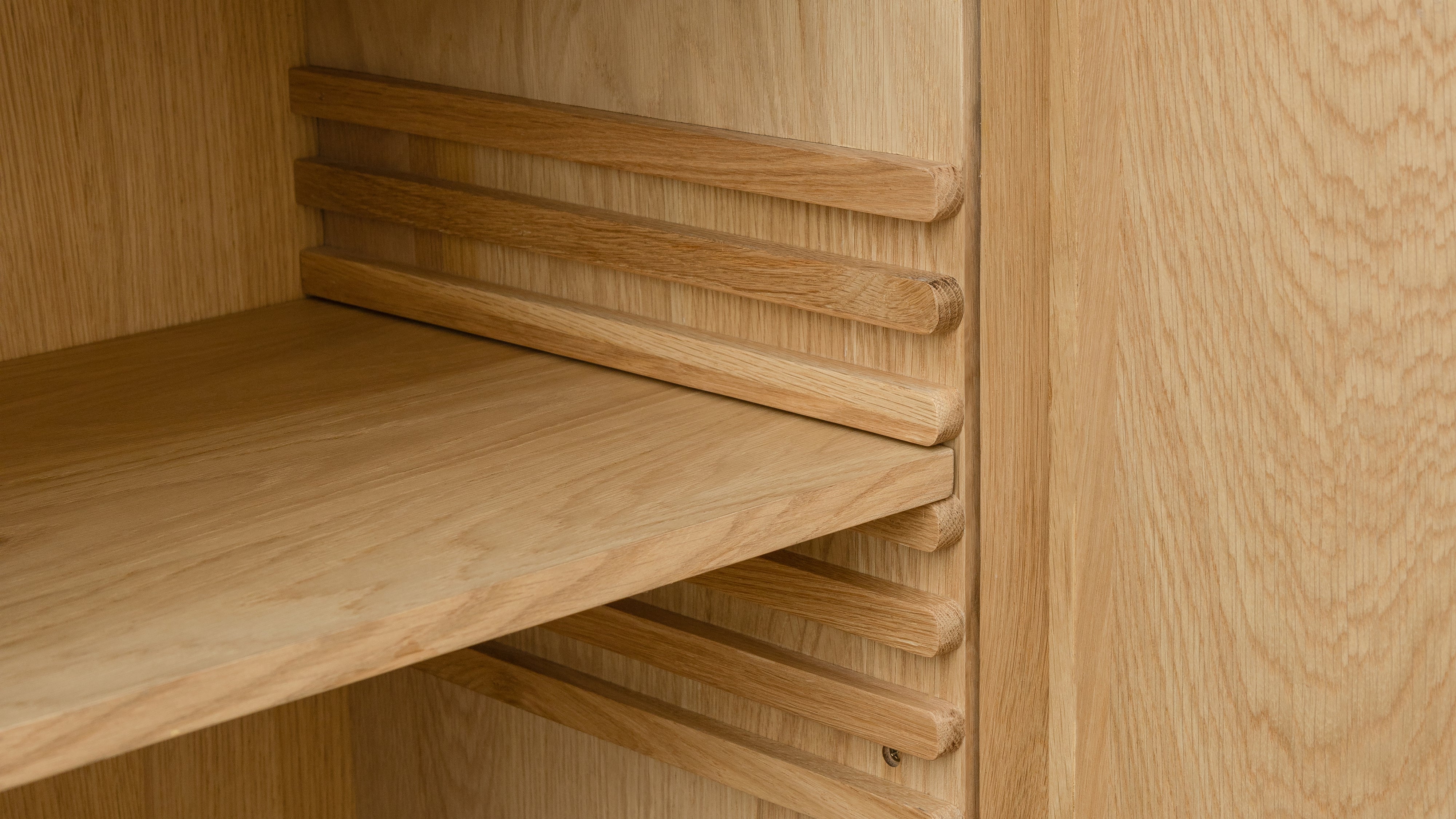 Archer Cabinet, Narrow, Rustic Oak